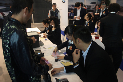 力寶行11.11周年慶脫光利潤(rùn) 瘋陪到底